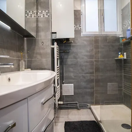 Apartment Nice 44 M 2 Steps From The Canal De L'ourq Paris
